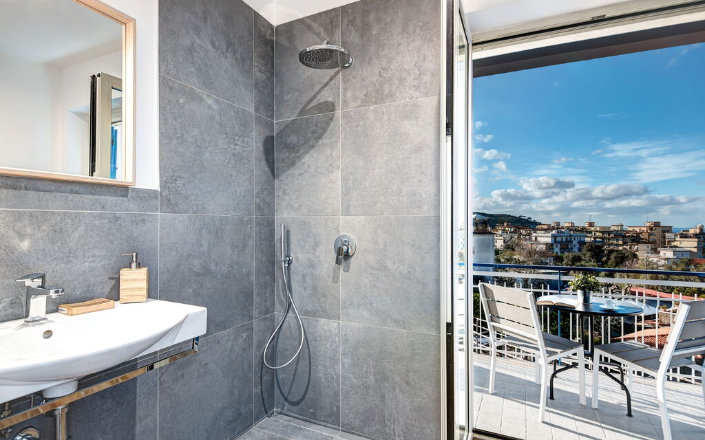 Luxury Blues Apartment: luxury-blues-apartment-sorrento-appartamento-bagno