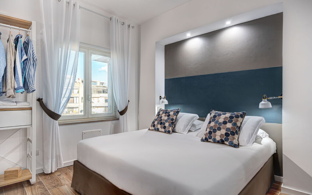 Luxury Blues Apartment: luxury-blues-apartment-sorrento-appartamento-camera-letto