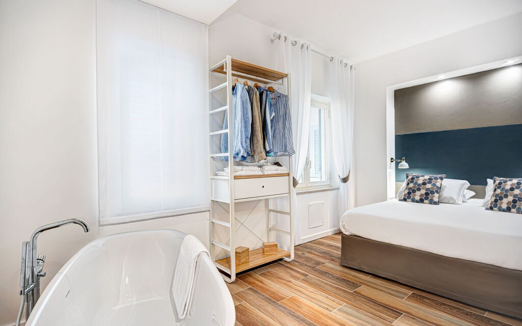 Luxury Blues Apartment: luxury-blues-apartment-sorrento-appartamento-camera-letto