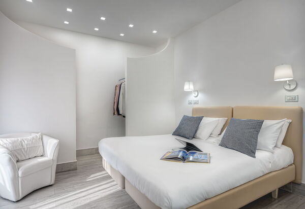 Total White Home Sorrento: total-white-home-sorrento-appartamento-camera-da-letto