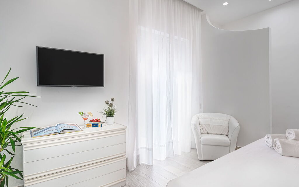 Total White Home Sorrento: total-white-home-sorrento-appartamento-camera-da-letto