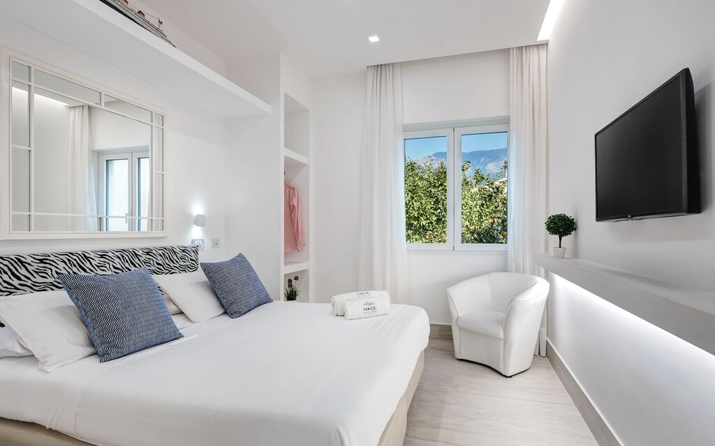 Total White Home Sorrento: total-white-home-sorrento-appartamento-camera-da-letto