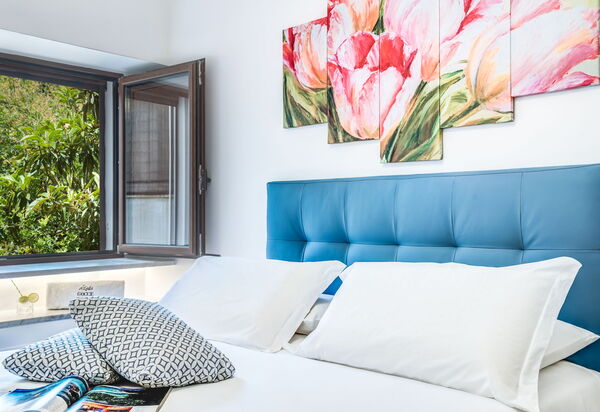 Loft In Sorrento: loft-in-sorrento-appartamento-camera-da-letto