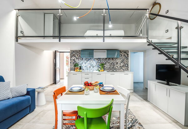 Loft In Sorrento: loft-in-sorrento-appartamento-soggiorno