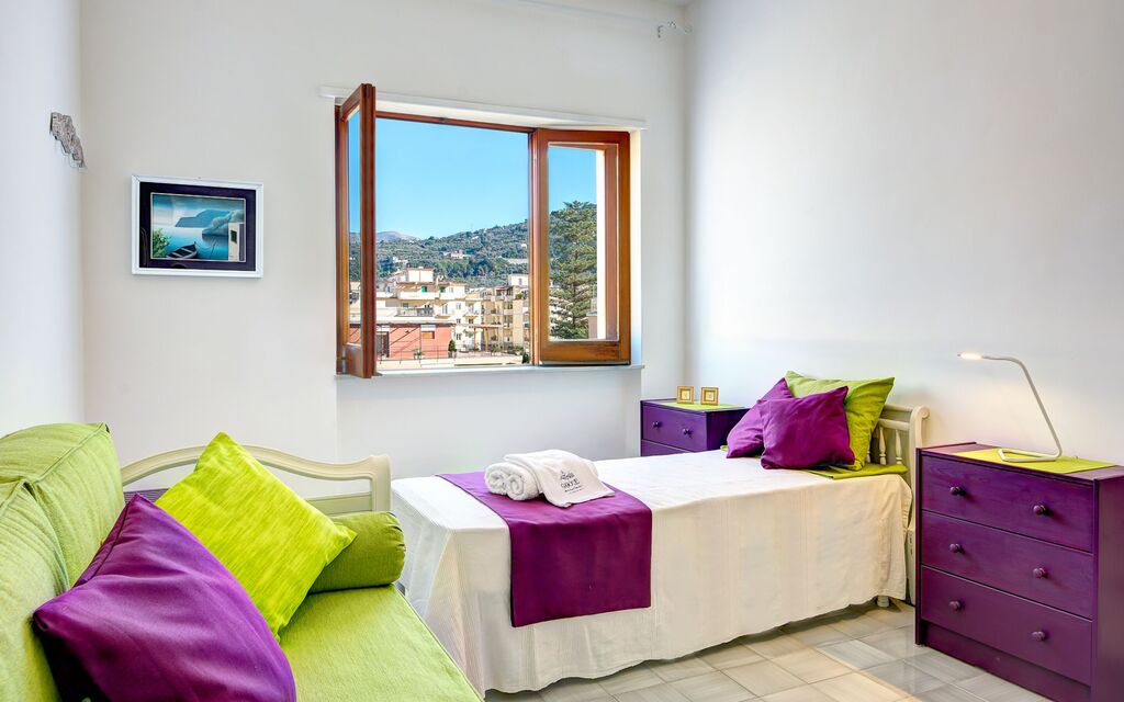 Parsano Home: parsano-home-sorrento-appartamento-camera-da-letto