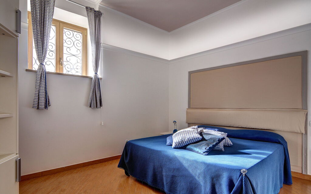 49 Little House: 49-little-house-sorrento-apartament-bedroom