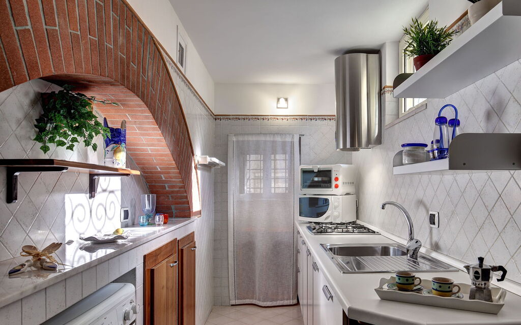 49 Little House: 49-little-house-sorrento-apartament-kitchen