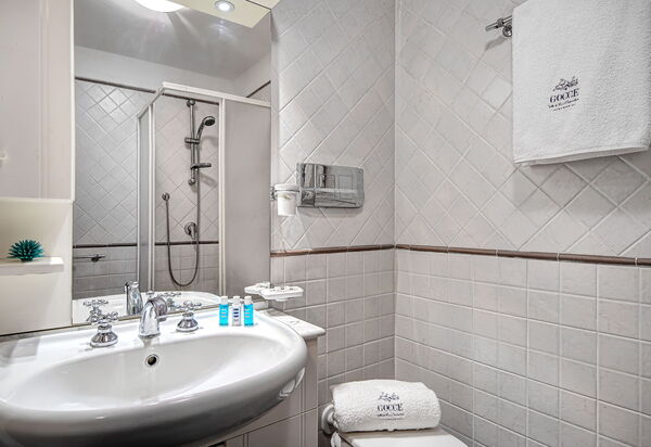 La Baia Dello Chalet: la-baia-dello-chalet-massa-lubrense-appartamento-bagno