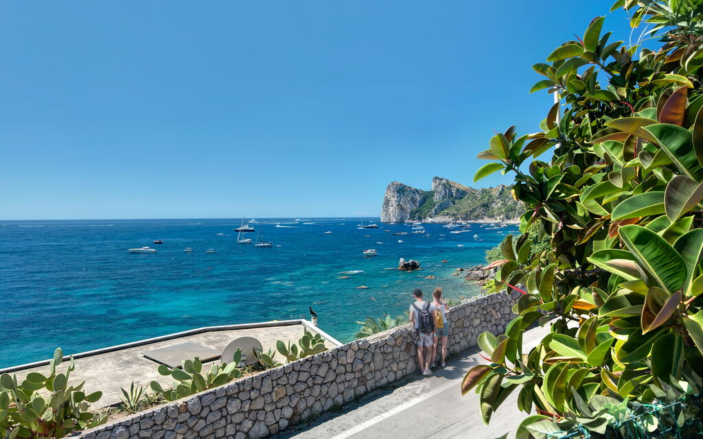 La Baia Dello Chalet: la-baia-dello-chalet-massa-lubrense-appartament-external