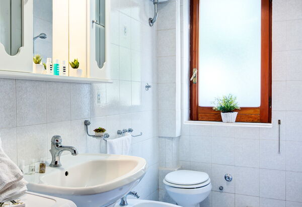 Nerano Sea View House: nerano-sea-view-house-marina-del-cantone-appartamento-bagno