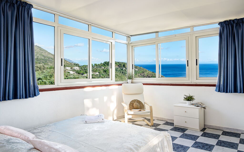 Nerano Sea View House: nerano-sea-view-house-marina-del-cantone-appartamento-camera-da-letto