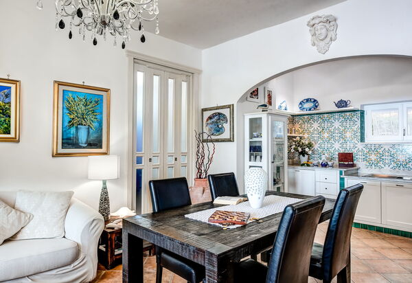 Medusa And The Seahorse Villa: medusa-and-the-seahorse-villa-massa-lubrense-apartment-cucina