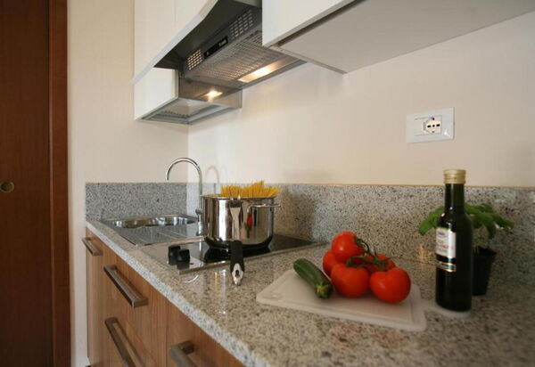 Villaggio Colombare: villaggio-colombare-sirmione-multiproperty-bilocale-comfort-3-kitchen