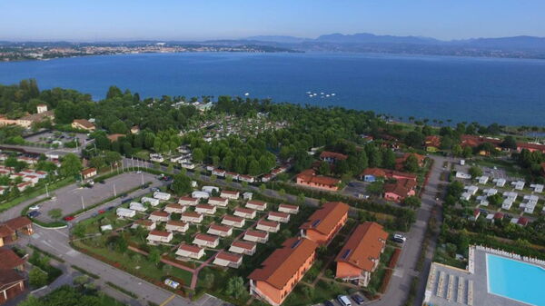 Villaggio Colombare: villaggio-colombare-sirmione-mutliproprieta-esterno
