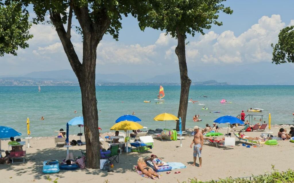 Villaggio Colombare: villaggio-colombare-sirmione-mutliproprieta-spiaggia