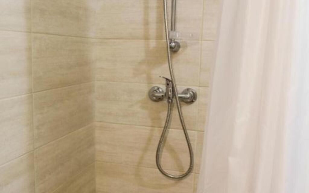 Villaggio Colombare - : villaggio-colombare-sirmione-mutliproprieta-bilocale-comfort-bagno