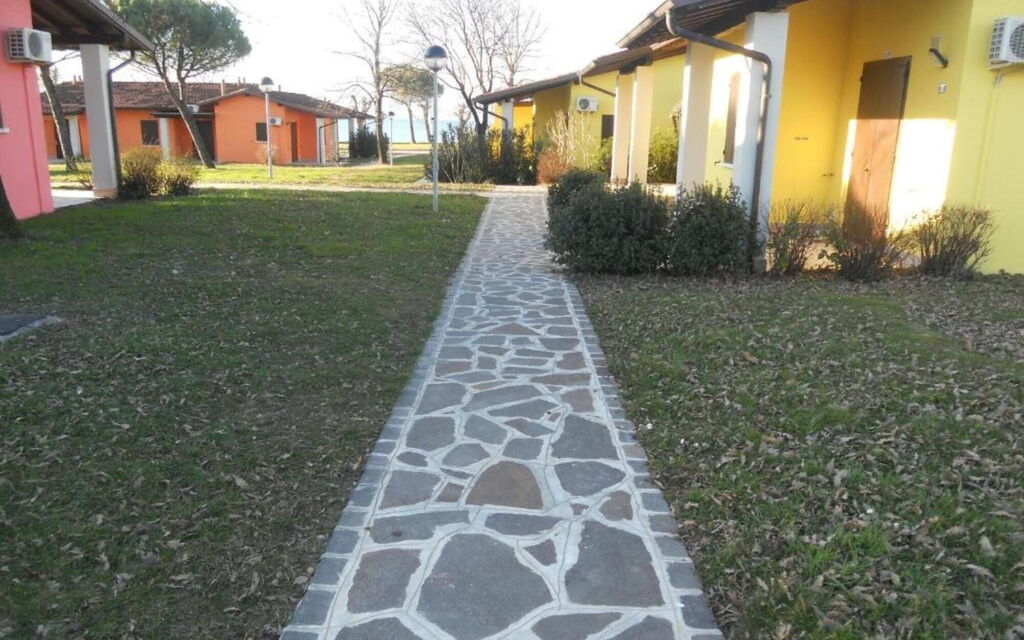 Villaggio Colombare - : villaggio-colombare-sirmione-mutliproprieta-bilocale-comfort-esterno