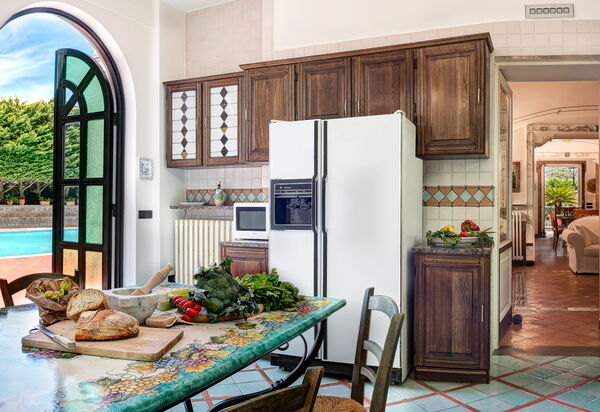 Palazzo Villa Dei Nobili: palazzo-villa-dei-nobili-santa-agata-sui-due-golfi-villa-cucina