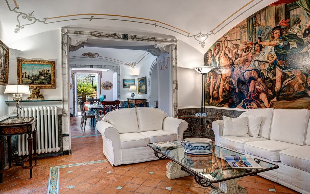 Palazzo Villa Dei Nobili: palazzo-villa-dei-nobili-santa-agata-sui-due-golfi-villa-soggiorno