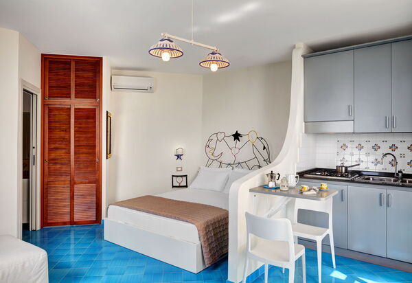 Appartamento Lobra: appartamento-lobra-massa-lubrense-appartamento-camera-da-letto