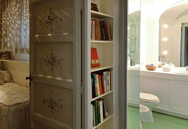 Villa Prestige '50: villa-prestige-50-capri-villa-bathroom