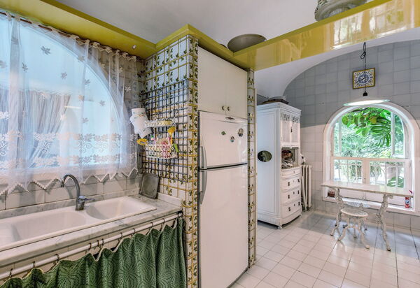 Villa Prestige '50: villa-prestige-50-capri-villa-kitchen