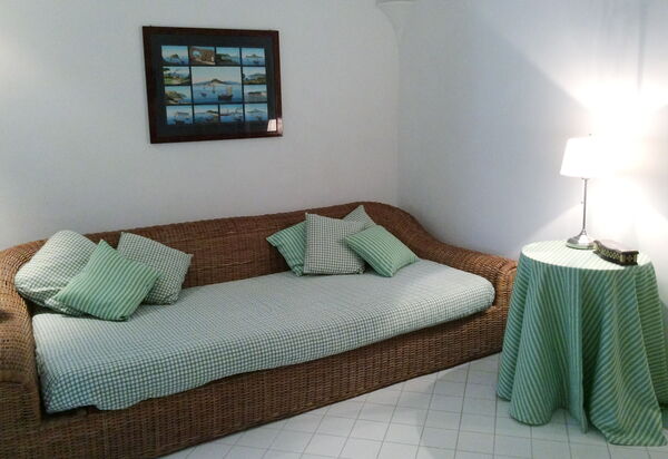 Villa Prestige '50: Living Room