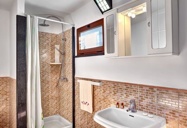 La Villa Dell'olio: la-villa-dell-olio-massa-lubrense-villa-bagno