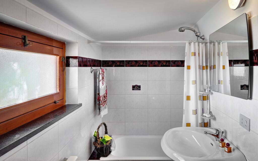 La Villa Dell'olio: la-villa-dell-olio-massa-lubrense-villa-bagno