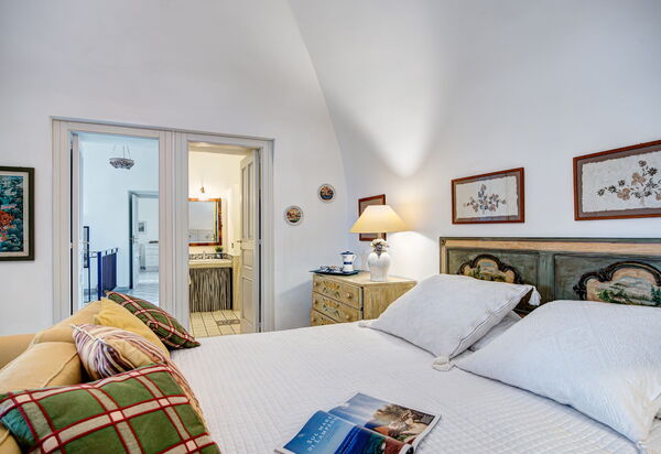 Country Lemonvilla: country-lemonvilla-massa-lubrense-villa-bedroom