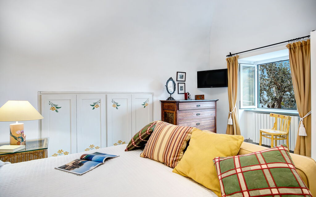 Country Lemonvilla: country-lemonvilla-massa-lubrense-villa-bedroom