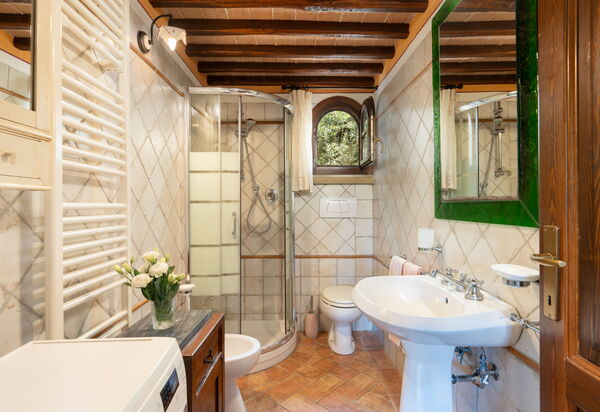 Villa Riparbella: Autunno, Bagno, Estate, Primavera