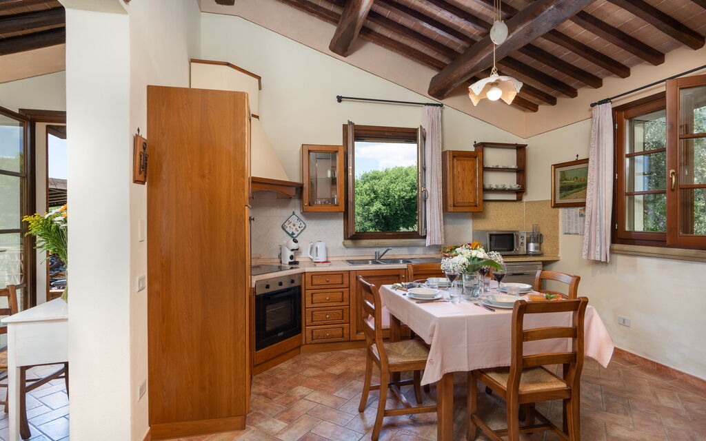 Villa Riparbella: Autumn, Kitchen, Main Entrance, Spring, Summer