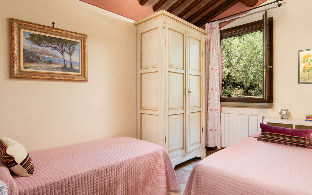 Villa Riparbella: Autumn, Bedroom, Spring, Summer