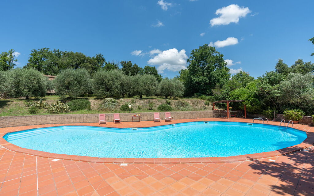 Villa Riparbella: Autumn, Building Exterior, Pool, Spring, Summer