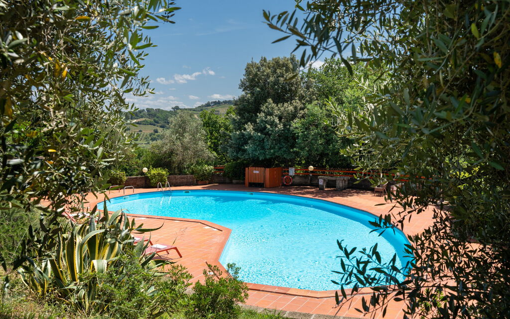 Villa Riparbella: Autumn, Building Exterior, Pool, Spring, Summer