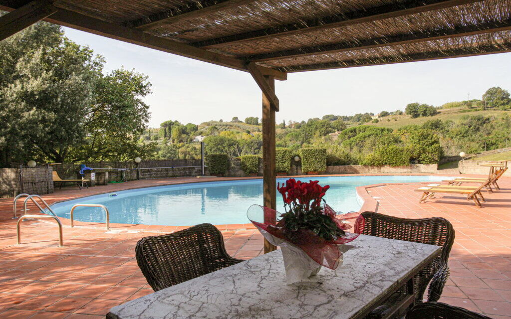 Villa Riparbella: Autumn, Building Exterior, Pool, Spring, Summer