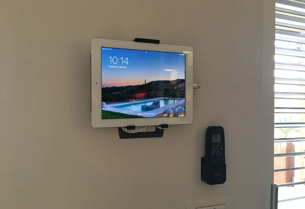 Il Casolare Della Natura: il-casolare-della-natura-assisi-villa-living-room