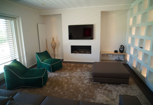 Il Casolare Della Natura: il-casolare-della-natura-assisi-villa-living-room