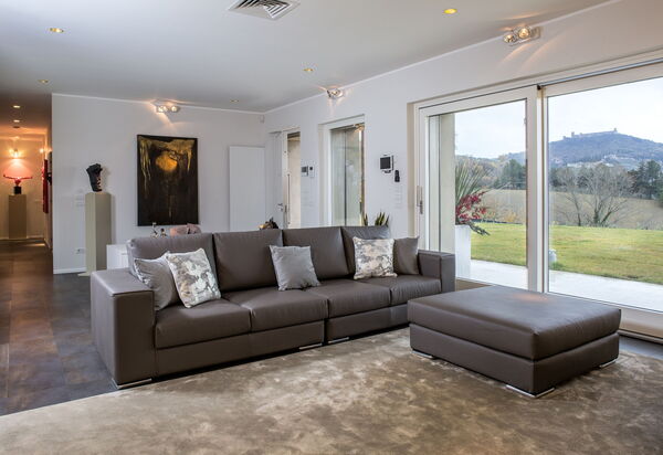 Il Casolare Della Natura: il-casolare-della-natura-assisi-villa-living-room