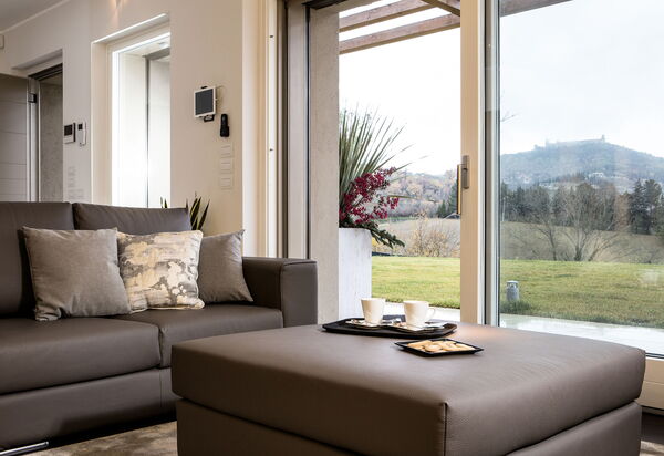 Il Casolare Della Natura: il-casolare-della-natura-assisi-villa-living-room