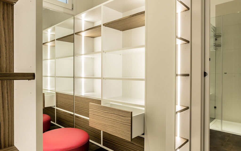 Il Casolare Della Natura: il-casolare-della-natura-assisi-villa-bathroom