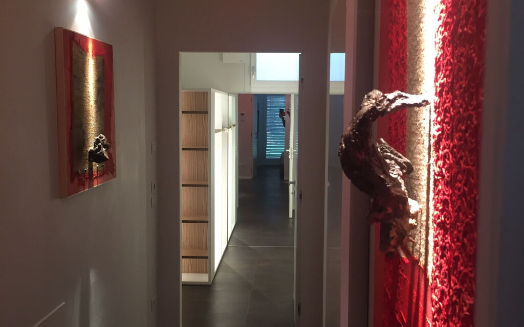 Il Casolare Della Natura: il-casolare-della-natura-assisi-villa-hallway