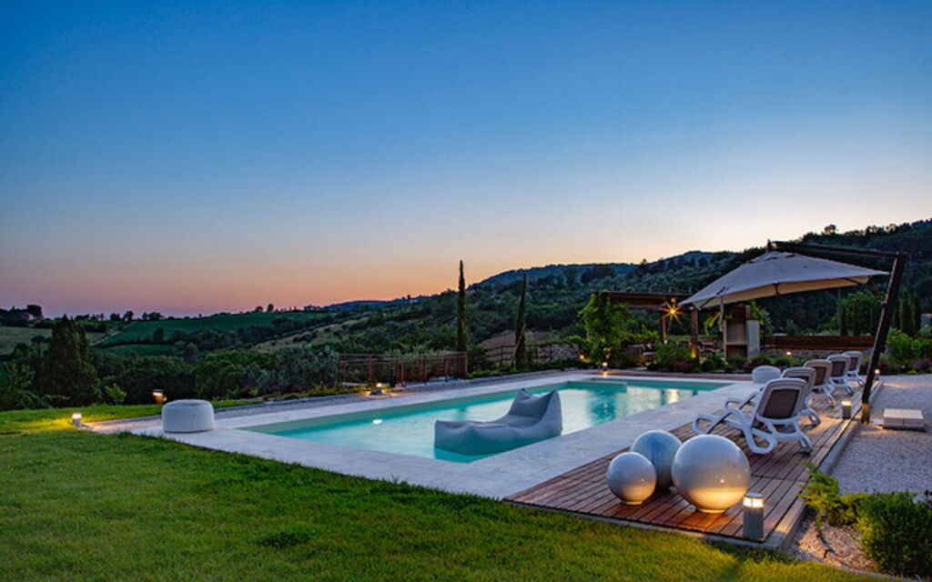 Il Casolare Della Natura: il-casolare-della-natura-assisi-villa-pool