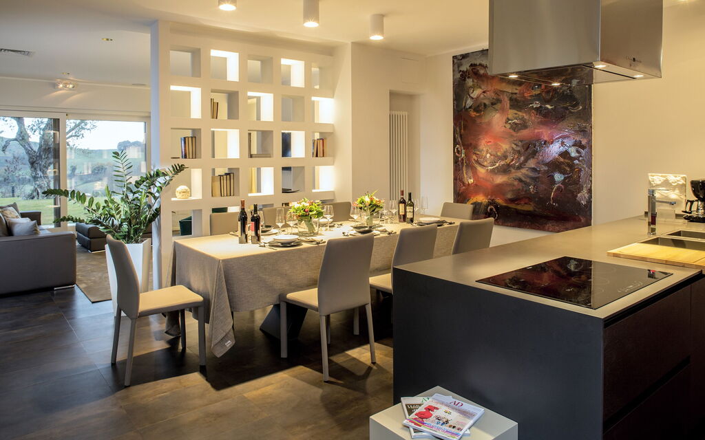 Il Casolare Della Natura: il-casolare-della-natura-assisi-villa-dining-room