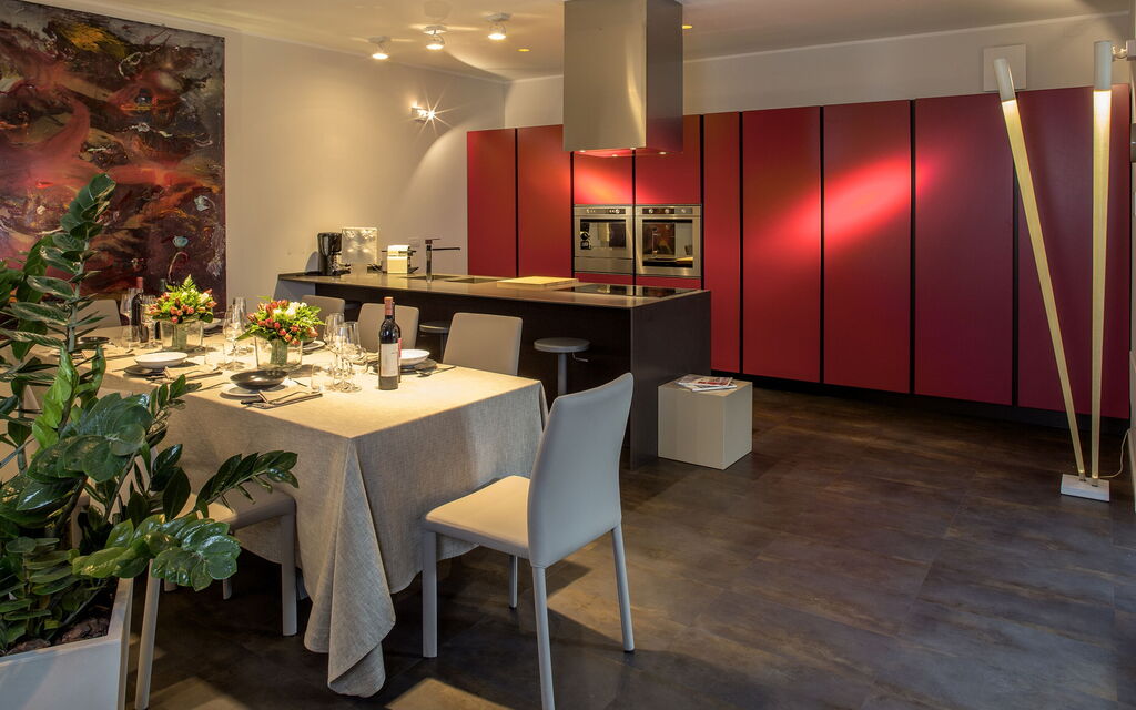 Il Casolare Della Natura: il-casolare-della-natura-assisi-villa-dining-room