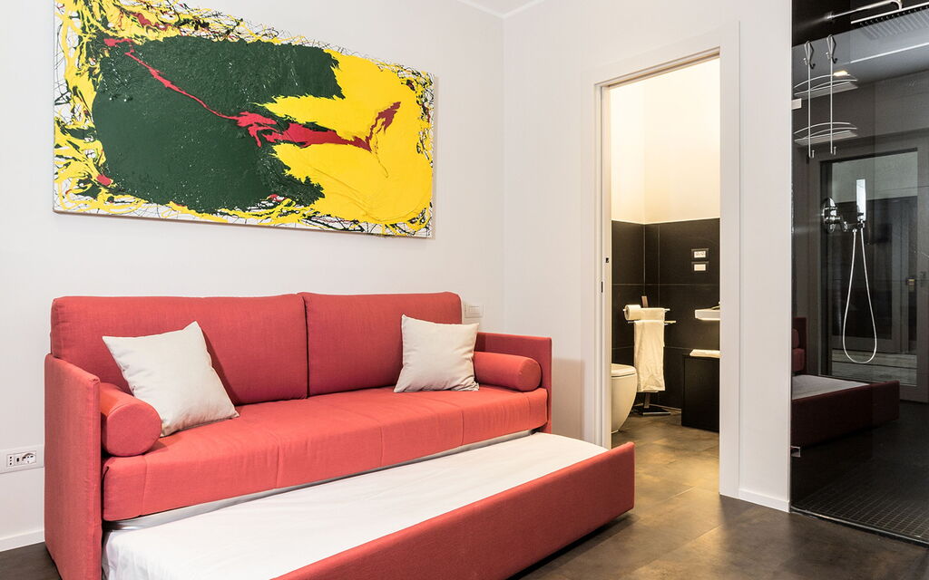 Il Casolare Della Natura: il-casolare-della-natura-assisi-villa-living-room