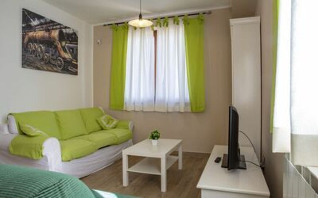 La Villa Del Teatro: la-villa-del-teatro-piane-di-falerone-villa-soggiorno