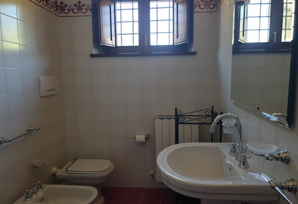 Cascina Del Castello: cascina-del-castello-san-severino-villa-bagno