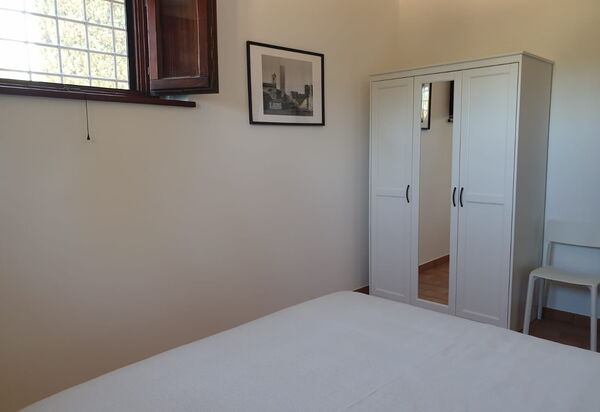 Cascina Del Castello: cascina-del-castello-san-severino-villa-camera-da-letto